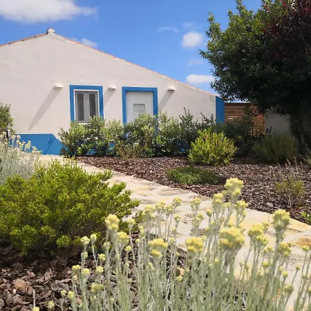 Quinta Alfazemas Kır Evi