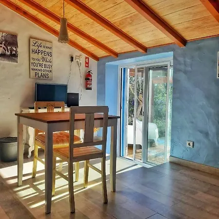 Quinta Alfazemas Kır Evi